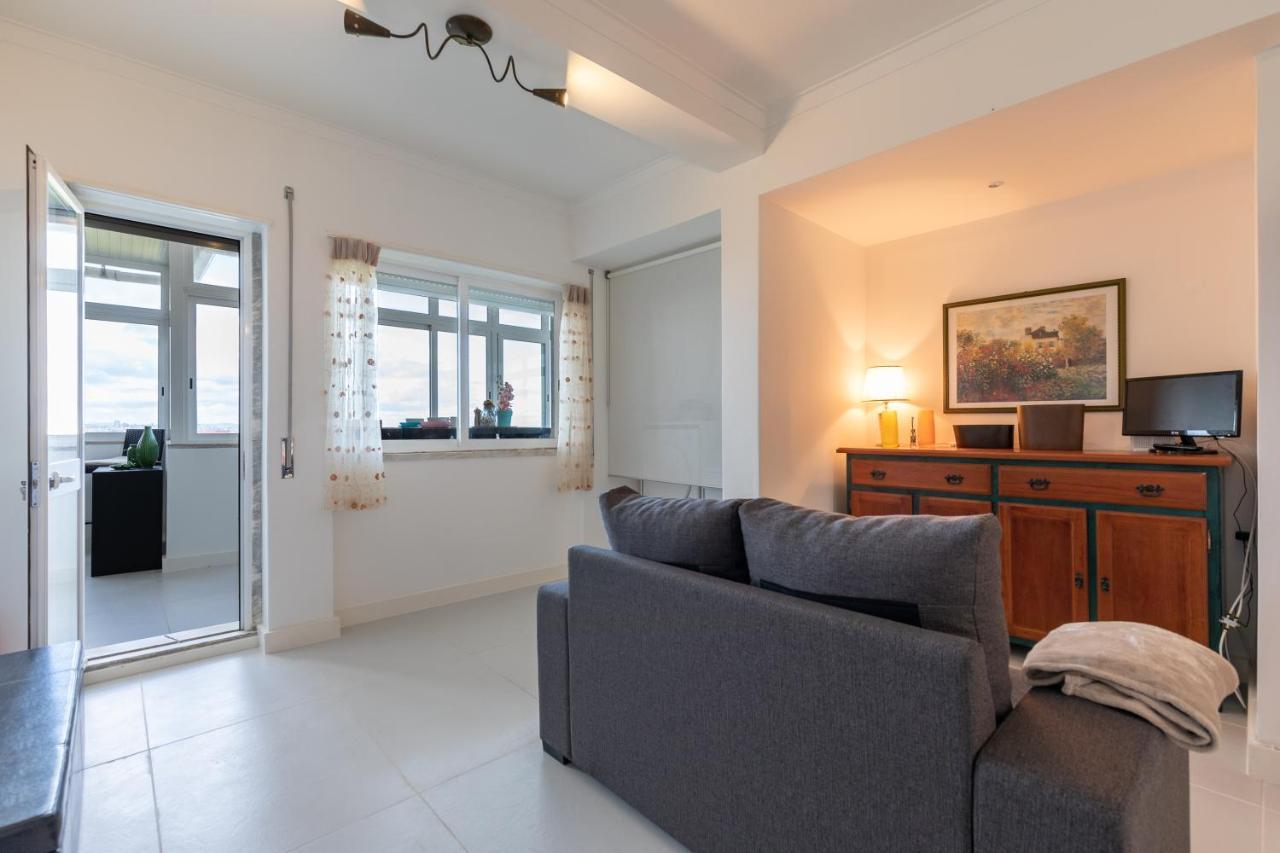 Cristo Rei Apartment - Great views&Free Parking Almada Esterno foto