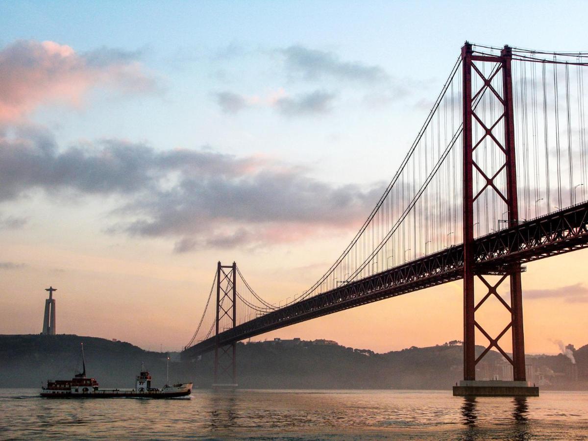Cristo Rei Apartment - Great views&Free Parking Almada Esterno foto
